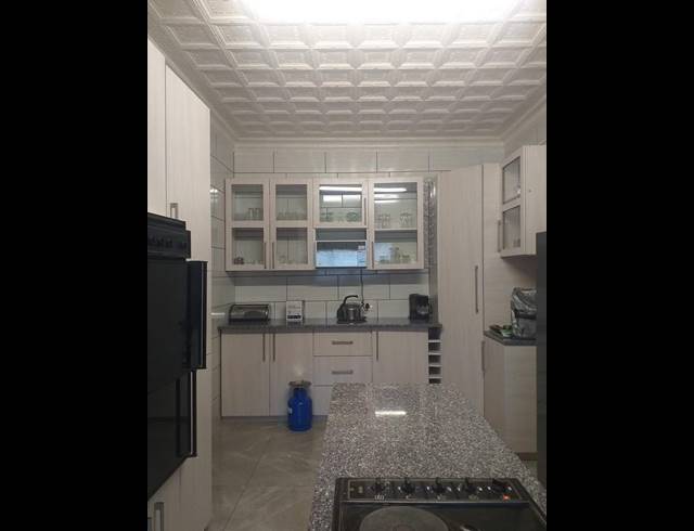 3 BEDROOM HOUSE FOR SALE IN PRETORIA WEST